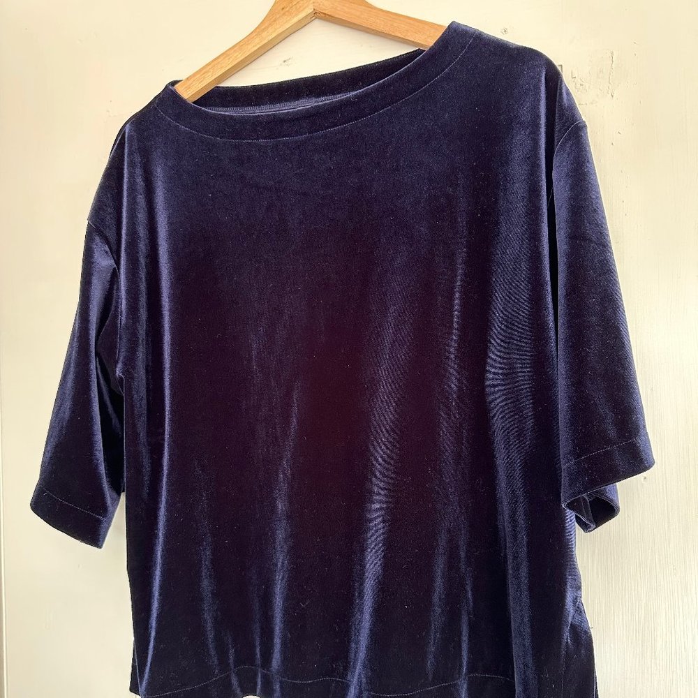 Uniqlo navy blue velvet boatneck top